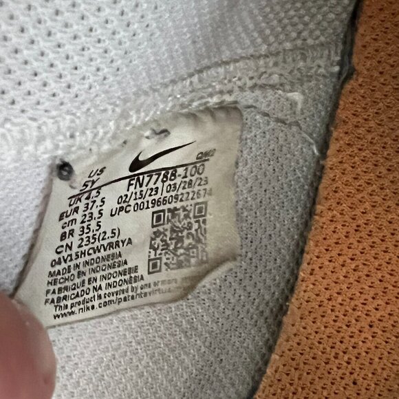 Nike Blazer Mid 77 Kids Size 5Y White Good Multi Swoosh FN7788-100 - Picture 7 of 7